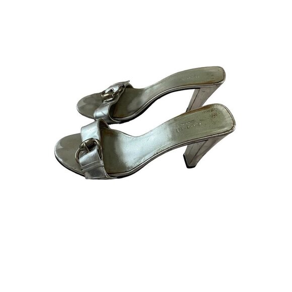 Gucci Women's Silver Slip Ons Mules - Have Wear And Tear - 8B